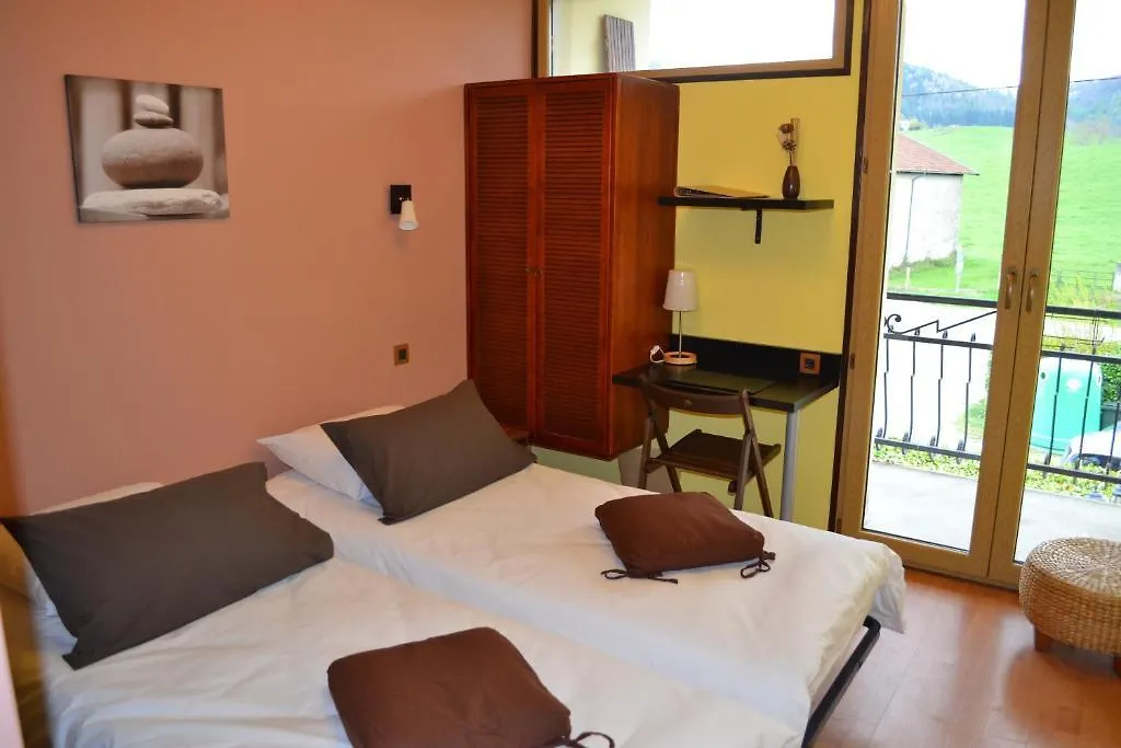 La Tour Du Loup Hotel La Bastide-de-Serou 3*,