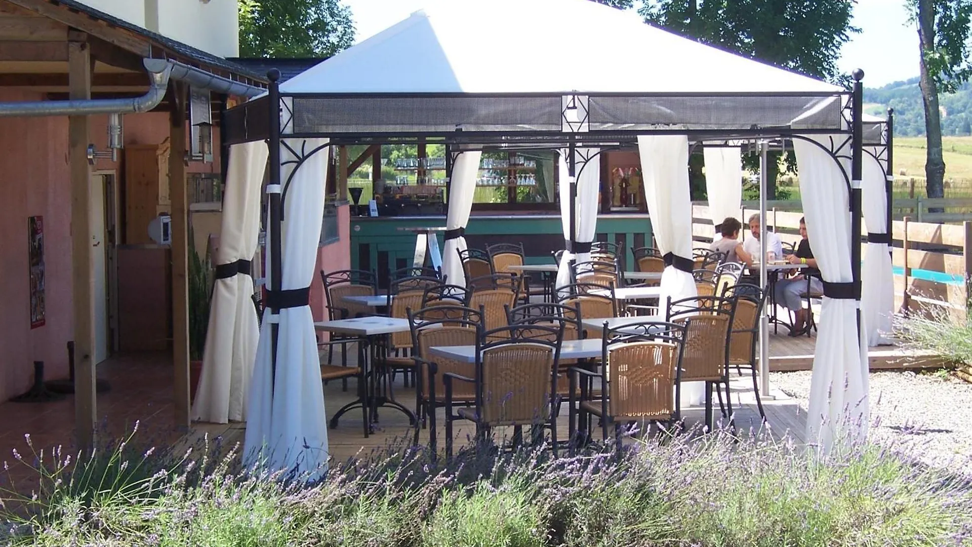 Hotel La Tour du Loup à La Bastide-de-Sérou
