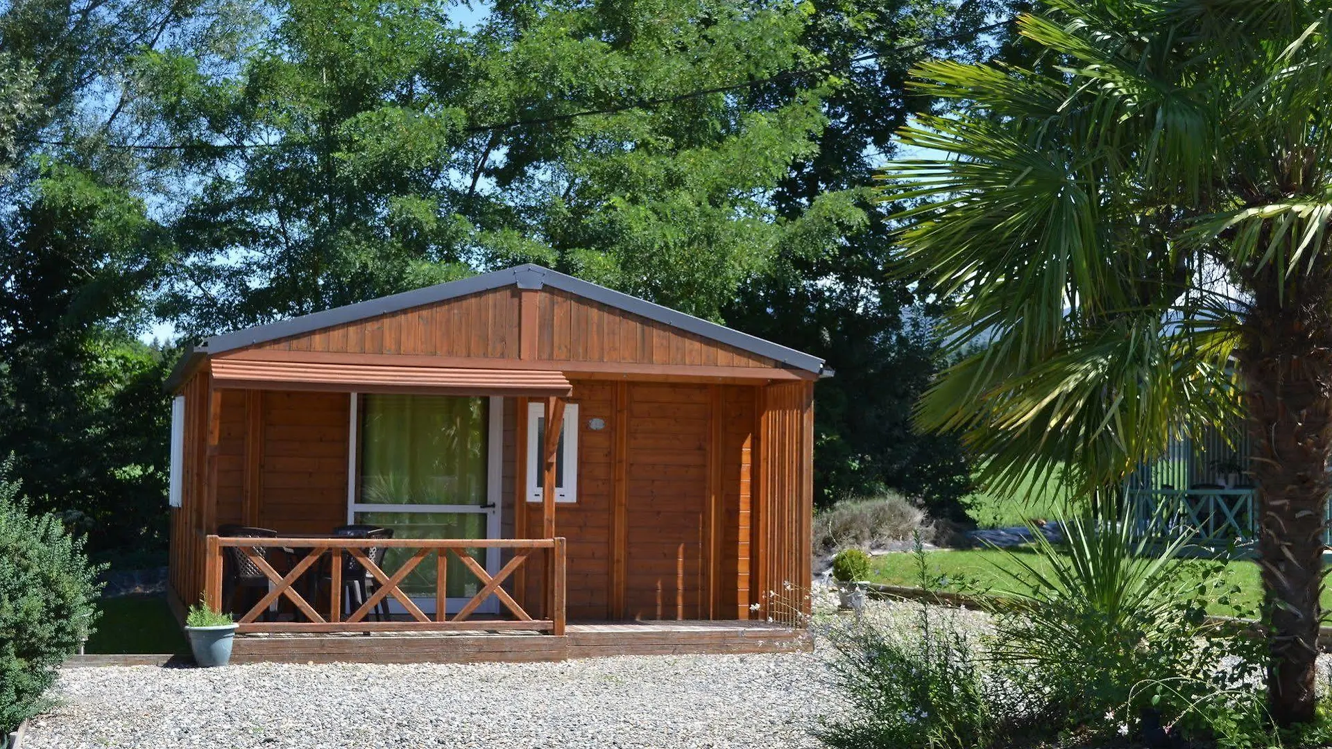 Hotel La Tour du Loup à La Bastide-de-Sérou